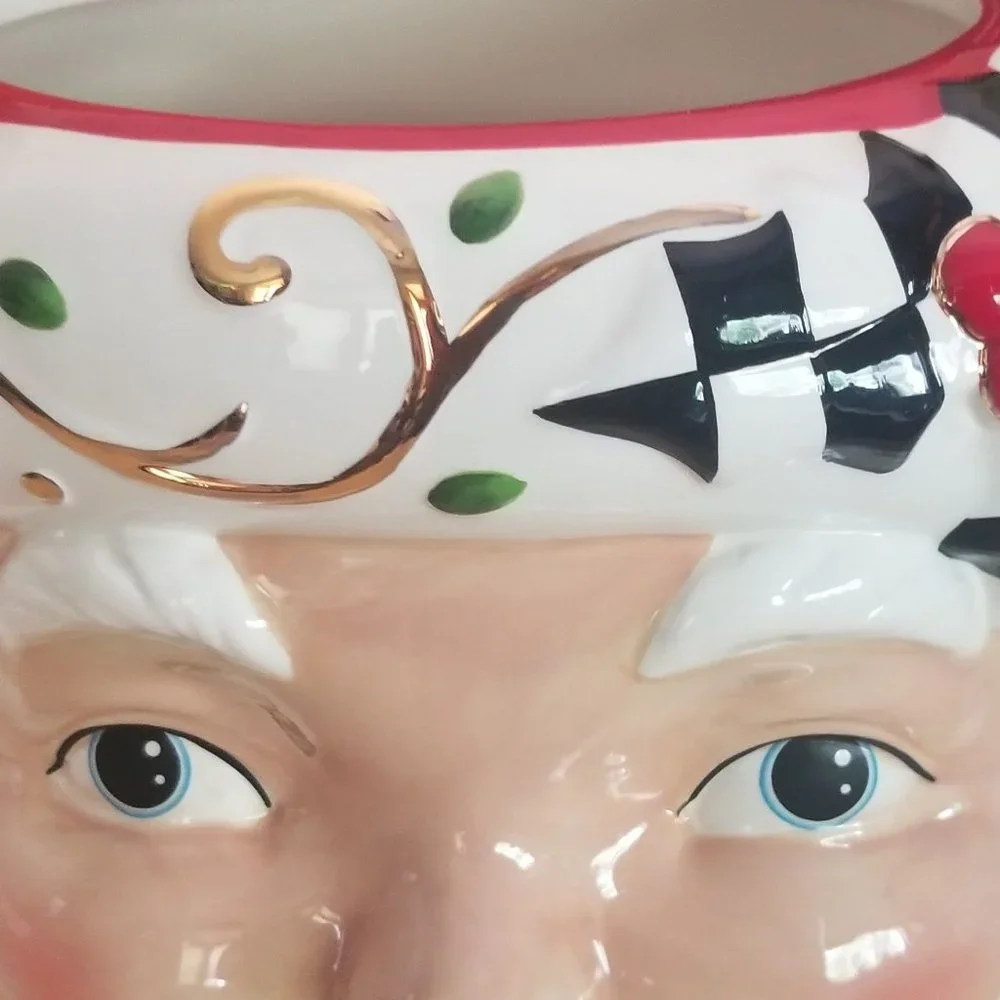 RARE MACKENZIE CHILDS SANTA COURTLY CHECK CHRISTMAS HOLIDAY PLANTER POT DECOR
